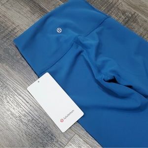 Lululemon 25” Wunder Train leggings - size 2